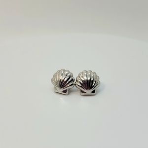 Vintage Monet shell earrings